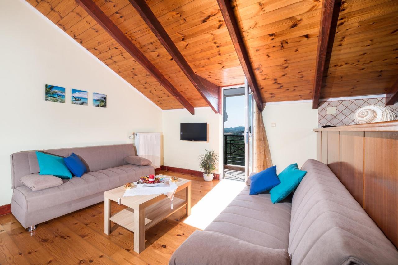 Soso'S Sea View Apartment Planos  Bagian luar foto