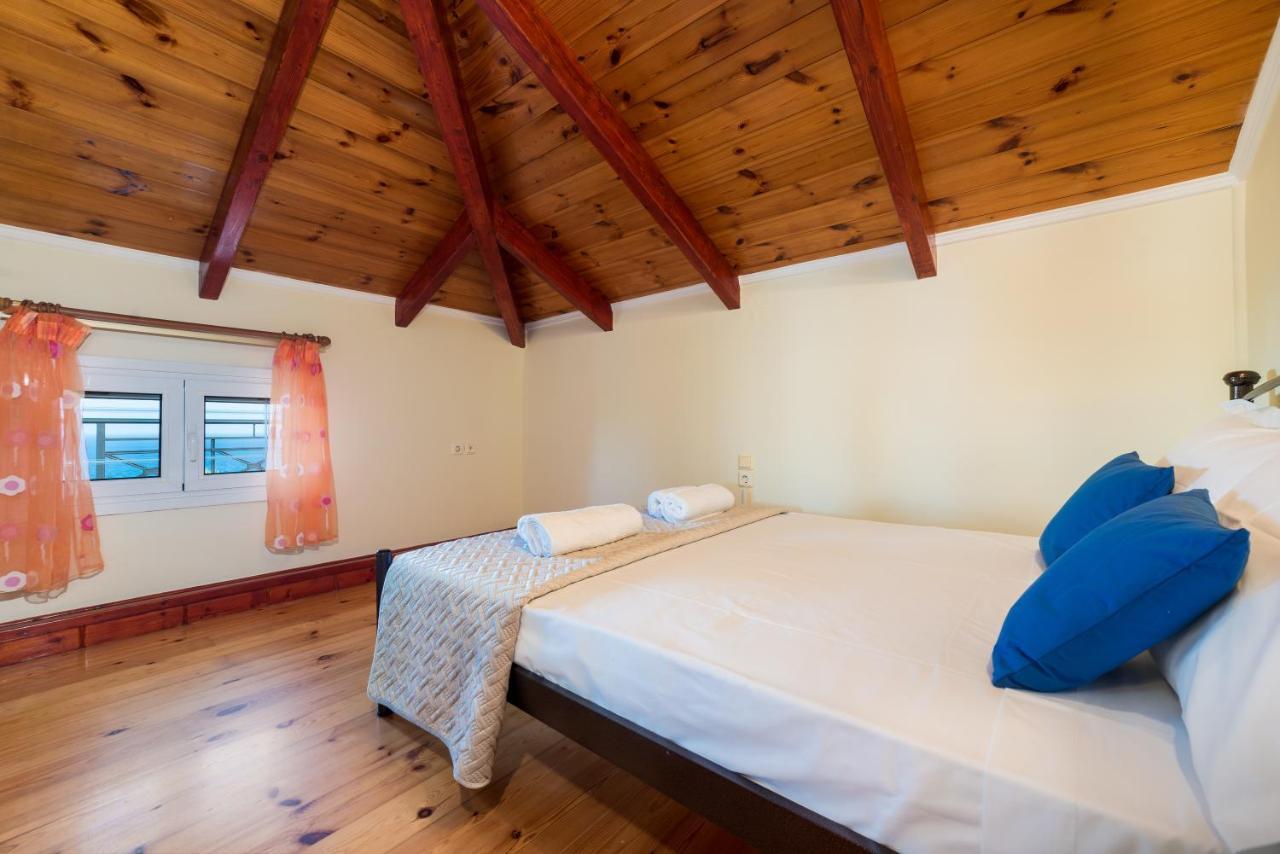 Soso'S Sea View Apartment Planos  Bagian luar foto