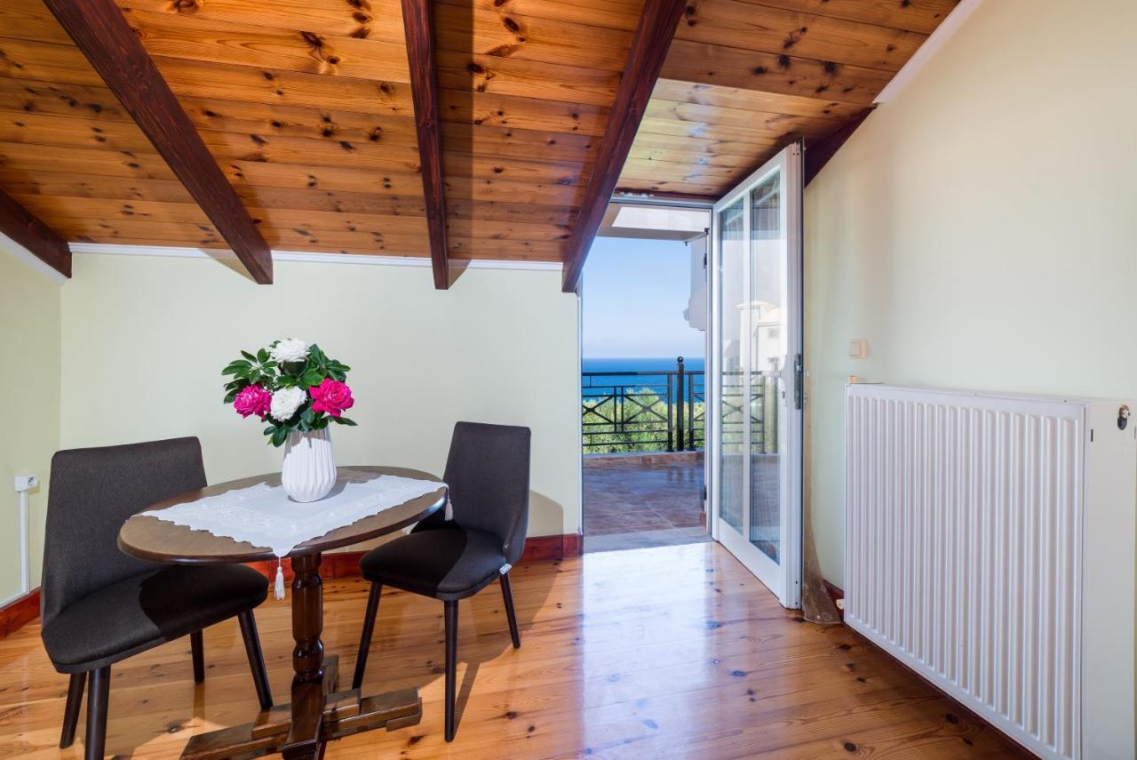 Soso'S Sea View Apartment Planos  Bagian luar foto