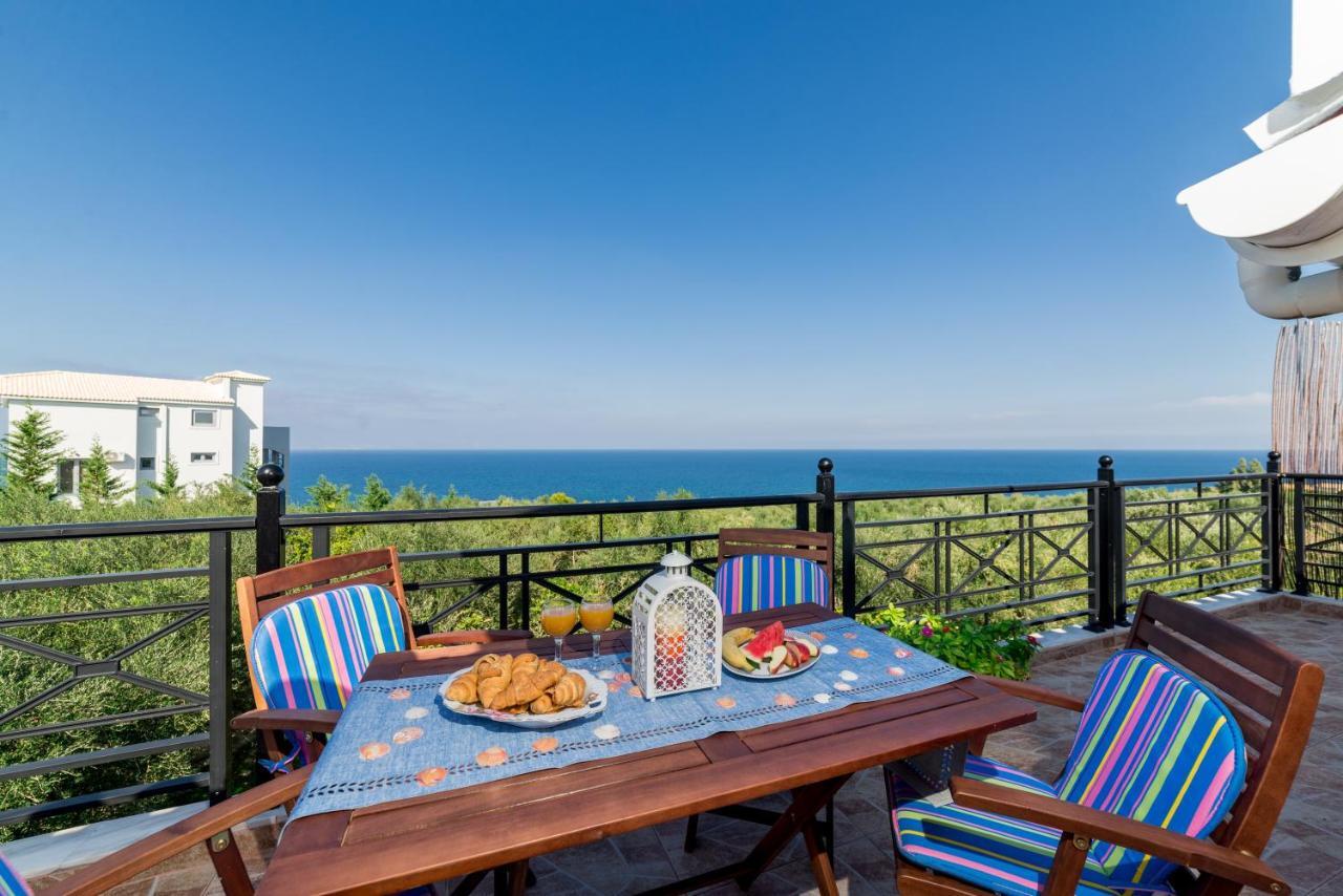 Soso'S Sea View Apartment Planos  Bagian luar foto